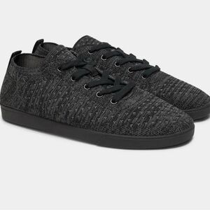 Suavs Black Knit Athletic Shoes